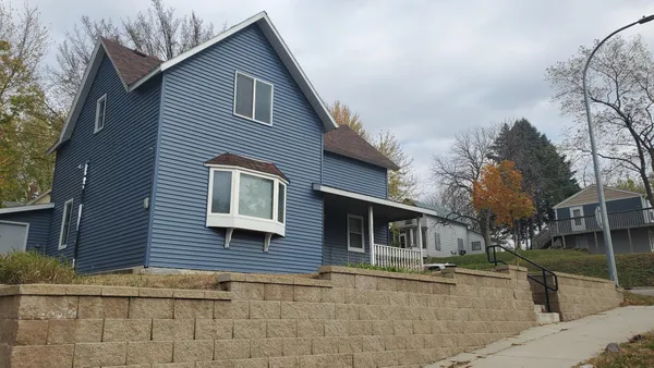 $175,000 | 221 Bridge Street, Le Sueur, MN 56058