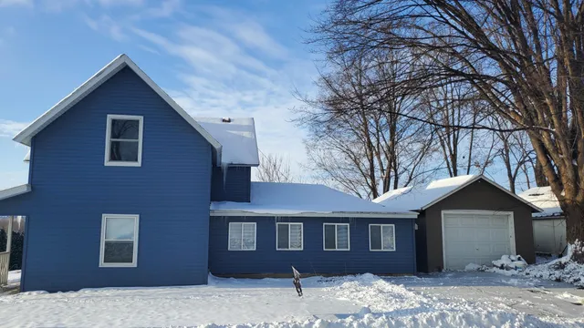 $185,000 | 221 Bridge Street, Le Sueur, MN 56058