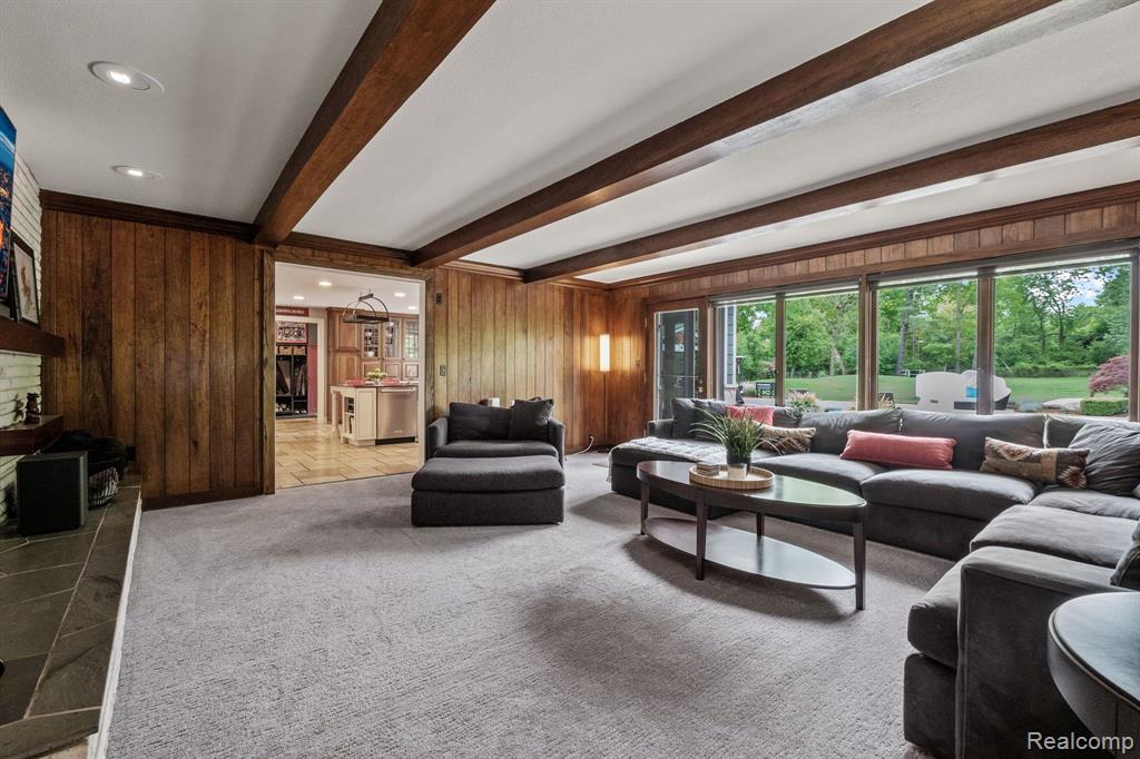 4906 Charing Cross Road Bloomfield Hills, MI 48304 - Photo 19 of 87 Gallery Image 19
