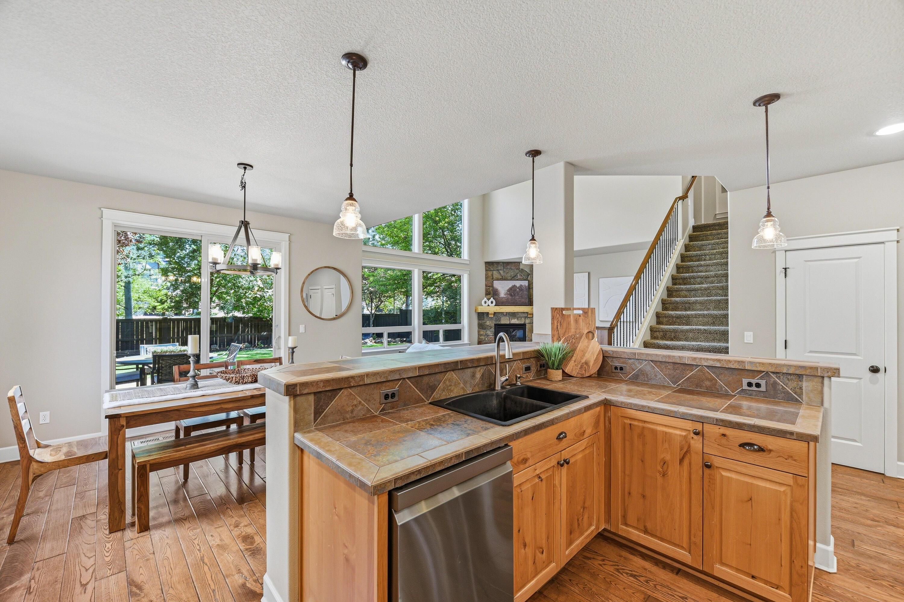 60320 Sage Stone Loop Bend, OR 97702 - Photo 12 of 67