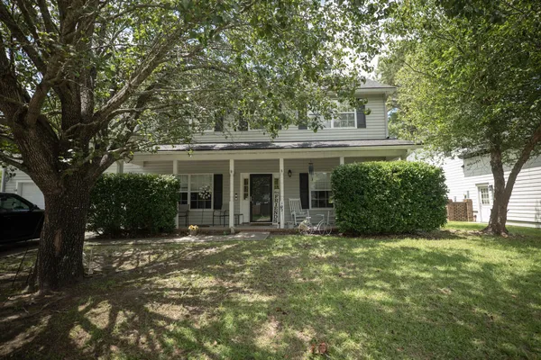 $425,000 | 102 Maplewood Court, Goose Creek, SC 29445