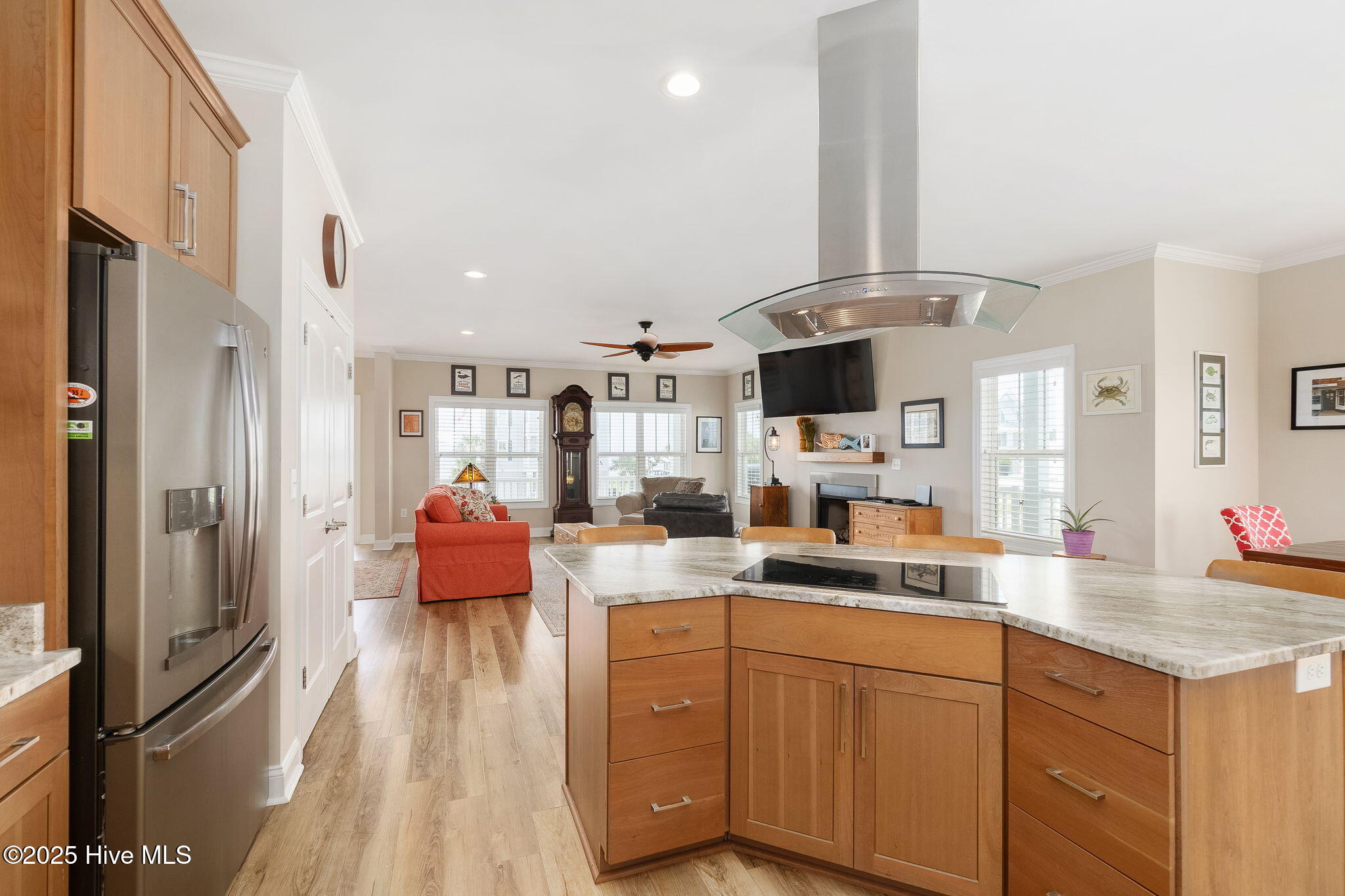 139 Sound Point Drive Harkers Island, NC 28531 - Photo 14 of 70 Kitchen Bar