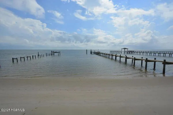 $799,000 | 139 Sound Point Drive, Harkers Island, NC 28531