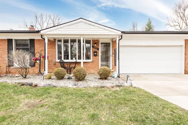 $409,900 | 15507 Williams Street, Livonia, MI 48154
