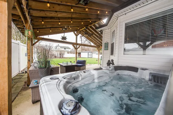 $409,900 | 15507 Williams Street, Livonia, MI 48154