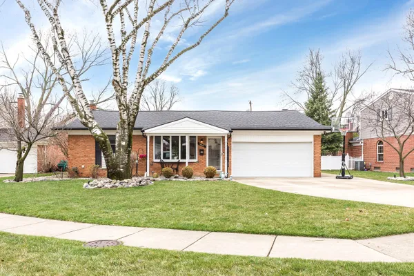 $409,900 | 15507 Williams Street, Livonia, MI 48154