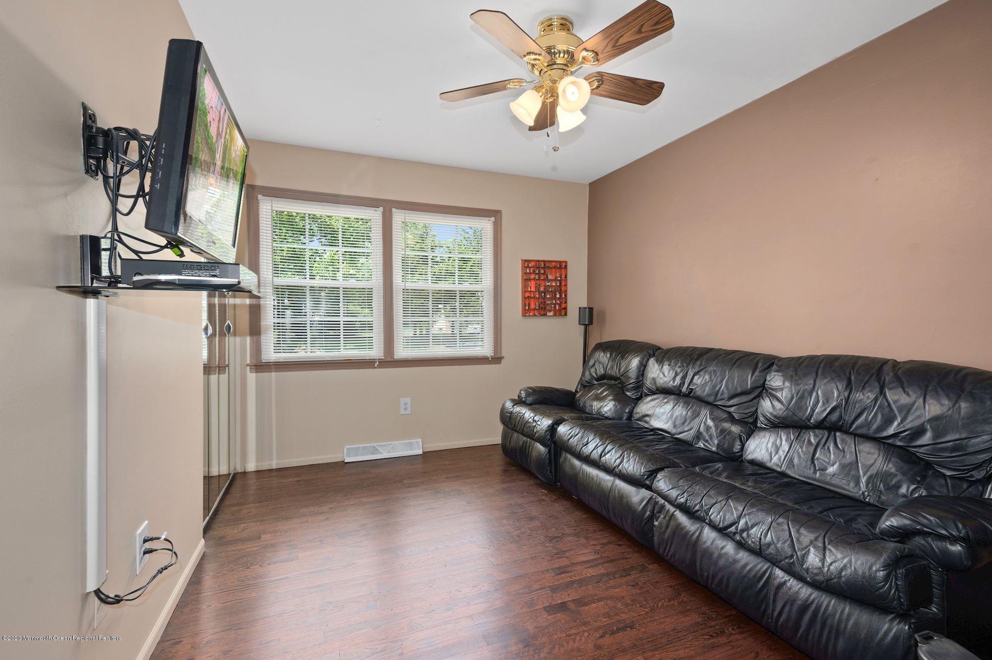 7 Lancelot Road Manalapan, NJ 07726 - Photo 20 of 31 Bedroom #3