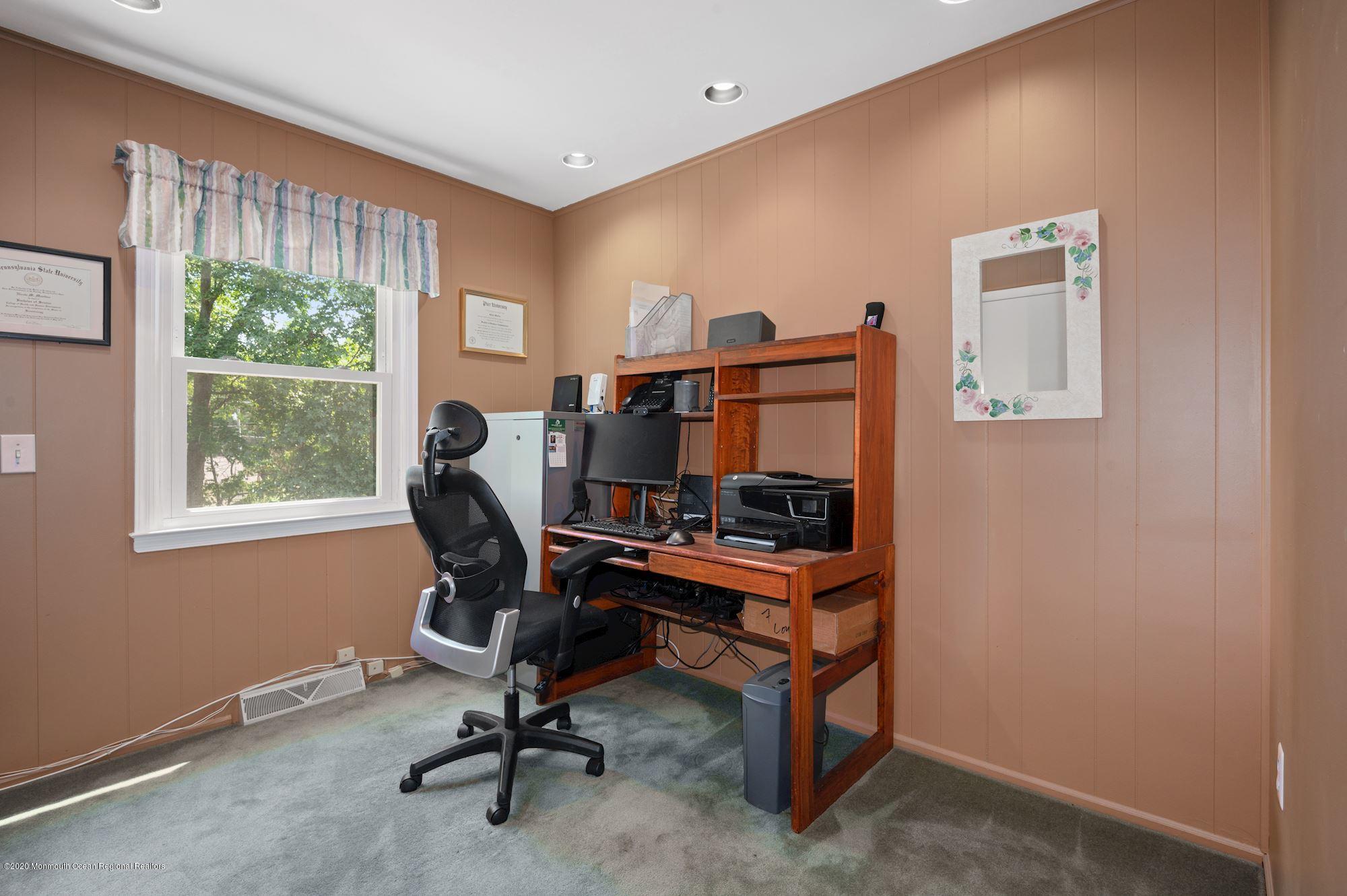 7 Lancelot Road Manalapan, NJ 07726 - Photo 22 of 31 Bedroom #5