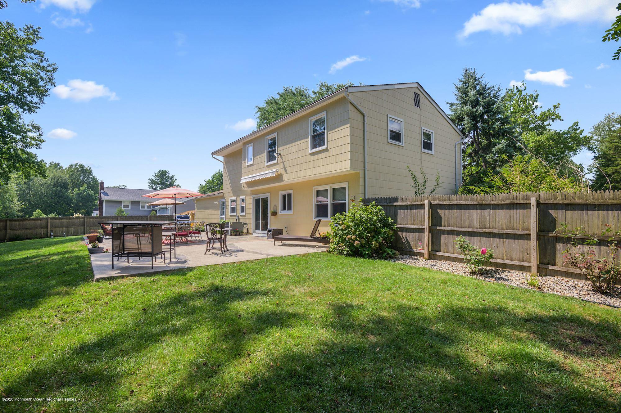 7 Lancelot Road Manalapan, NJ 07726 - Photo 29 of 31 Rear Elevation