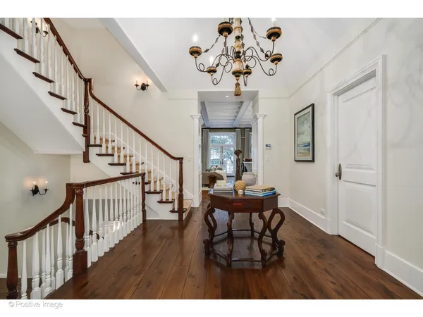 $20,000 | 446 West Huron Street, Chicago, IL 60654