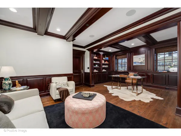 $20,000 | 446 West Huron Street, Chicago, IL 60654