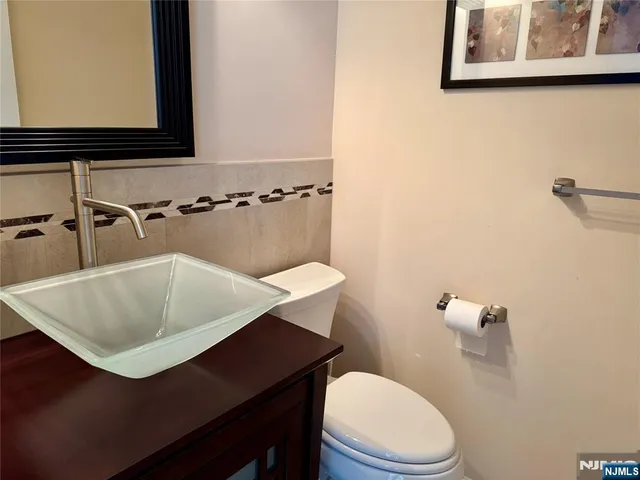 $160,000 | 6 Horizon Road, Unit 604, Fort Lee, NJ 07024