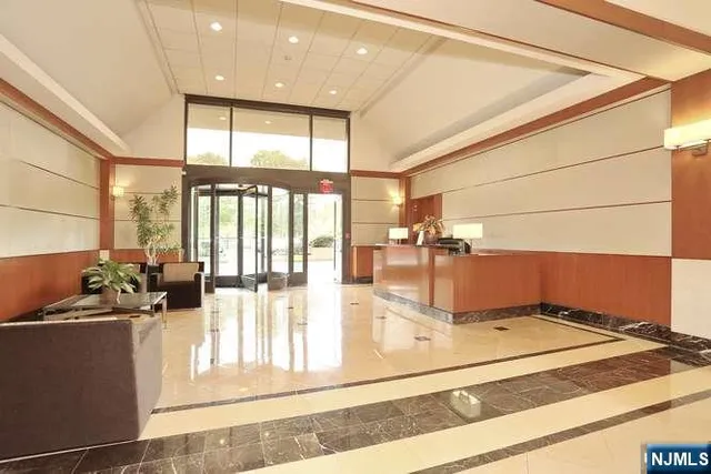 $160,000 | 6 Horizon Road, Unit 604, Fort Lee, NJ 07024