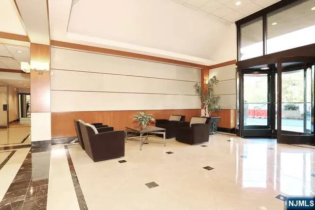 $160,000 | 6 Horizon Road, Unit 604, Fort Lee, NJ 07024