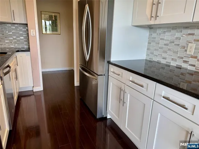 $160,000 | 6 Horizon Road, Unit 604, Fort Lee, NJ 07024