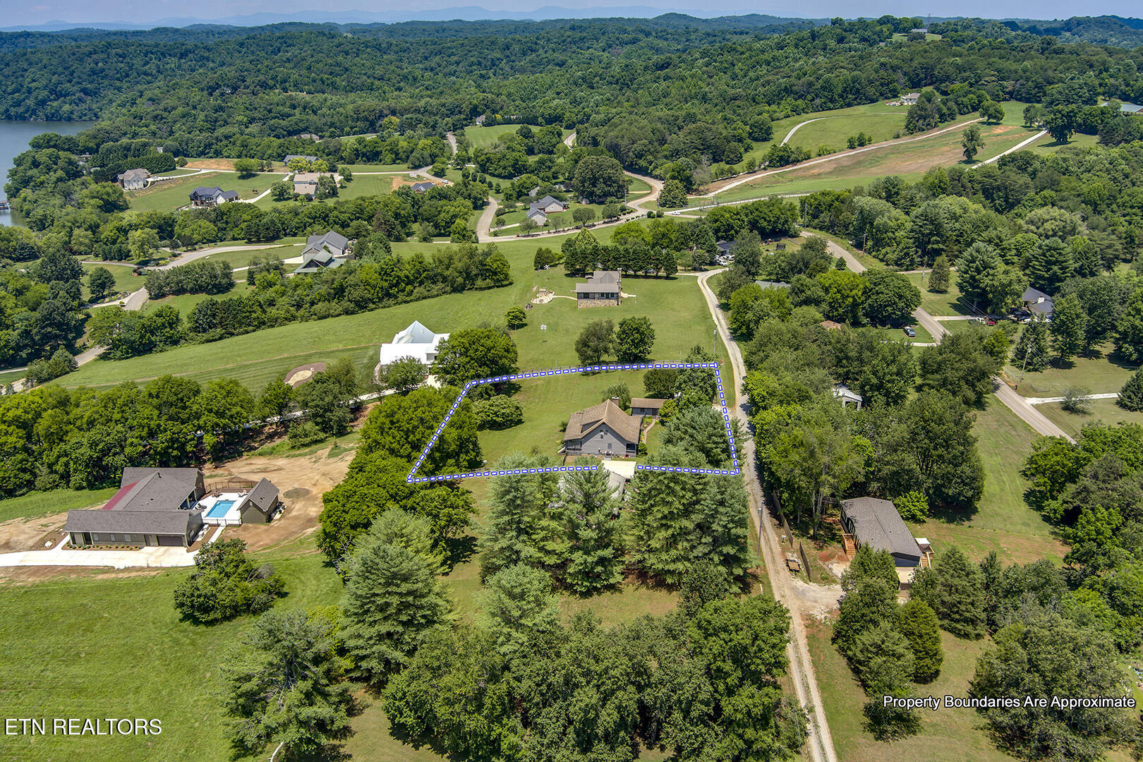 132 Morris Road Kingston, TN 37763 - Photo 60 of 60 60_MorrisLane_132_Birdseye04