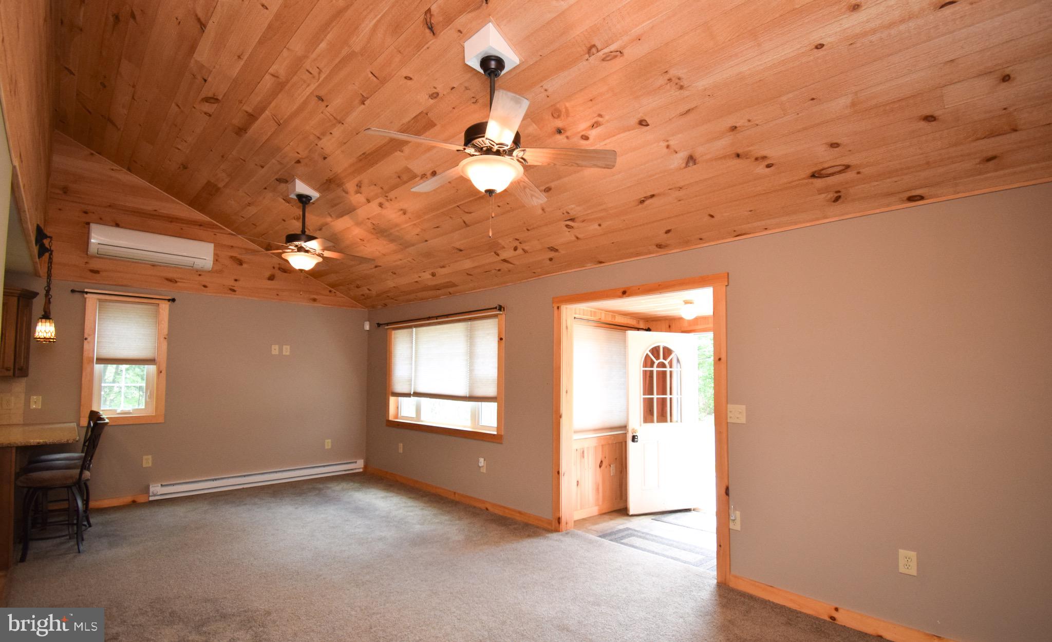 1503 Valley Road Tamaqua, PA 18252 - Photo 11 of 36 Gallery Image 11