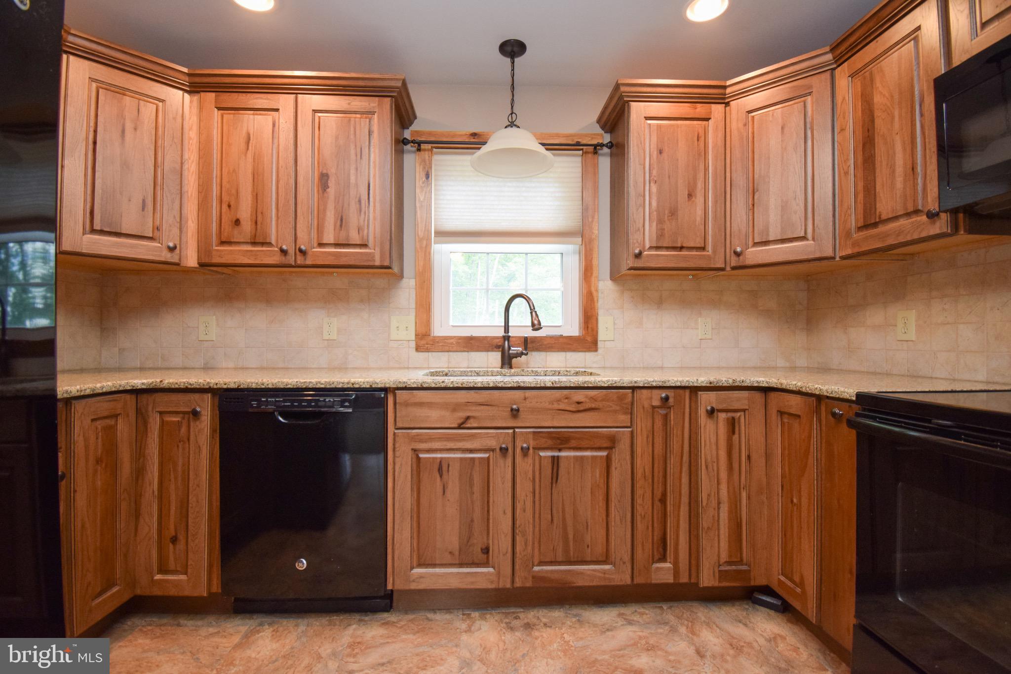 1503 Valley Road Tamaqua, PA 18252 - Photo 17 of 36 Gallery Image 17