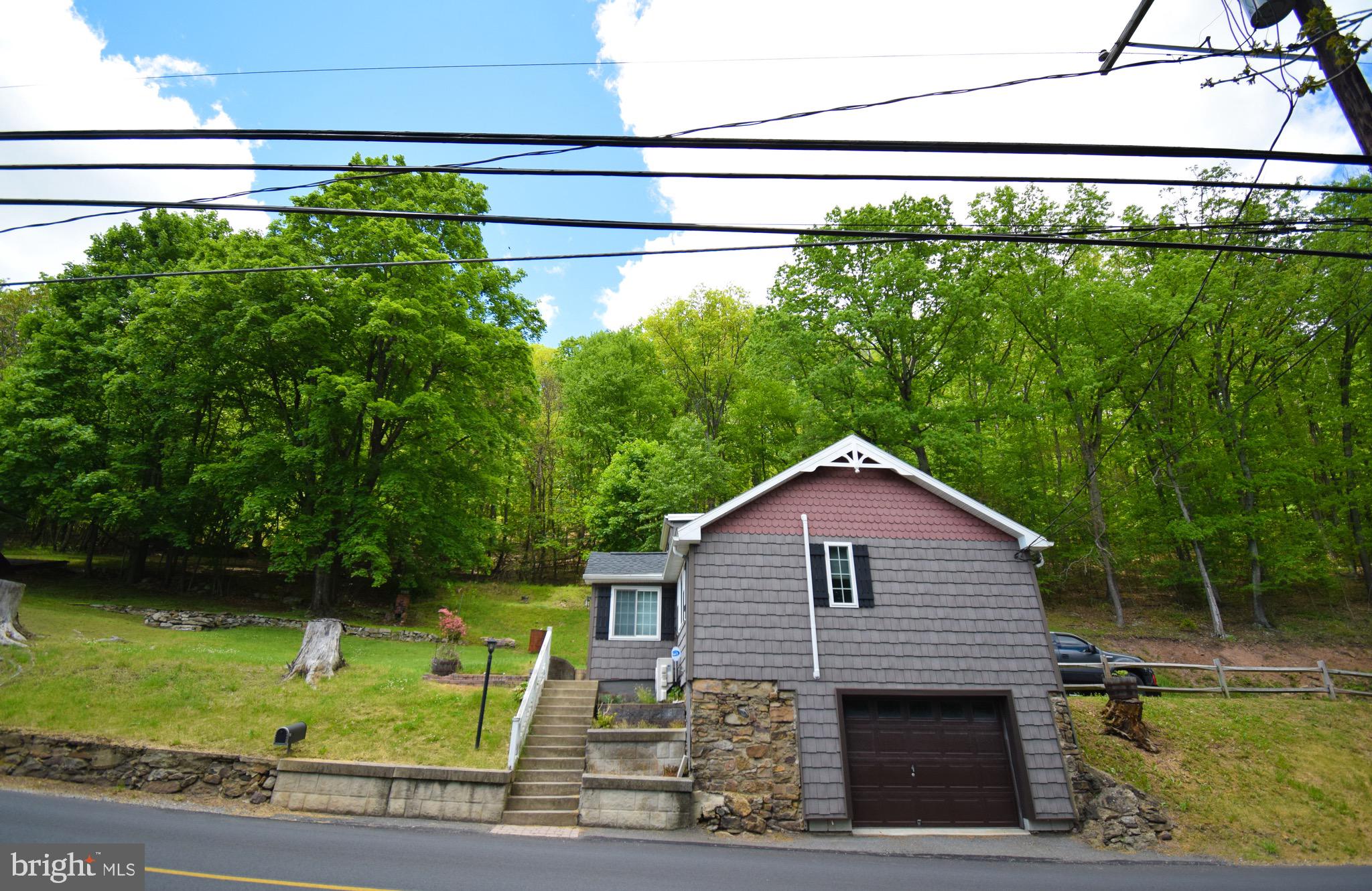 1503 Valley Road Tamaqua, PA 18252 - Photo 4 of 36 Gallery Image 4