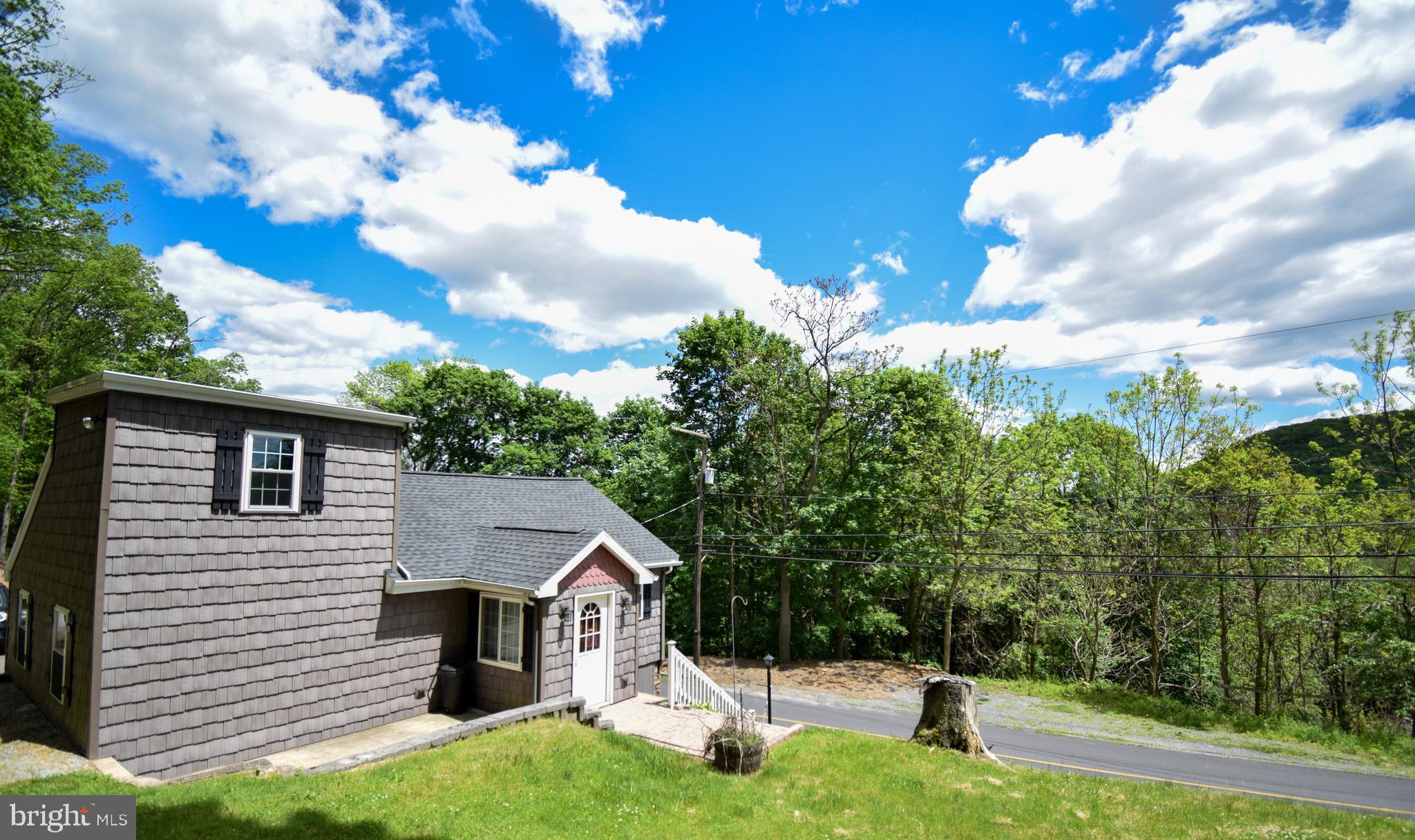 1503 Valley Road Tamaqua, PA 18252 - Photo 6 of 36 Gallery Image 6