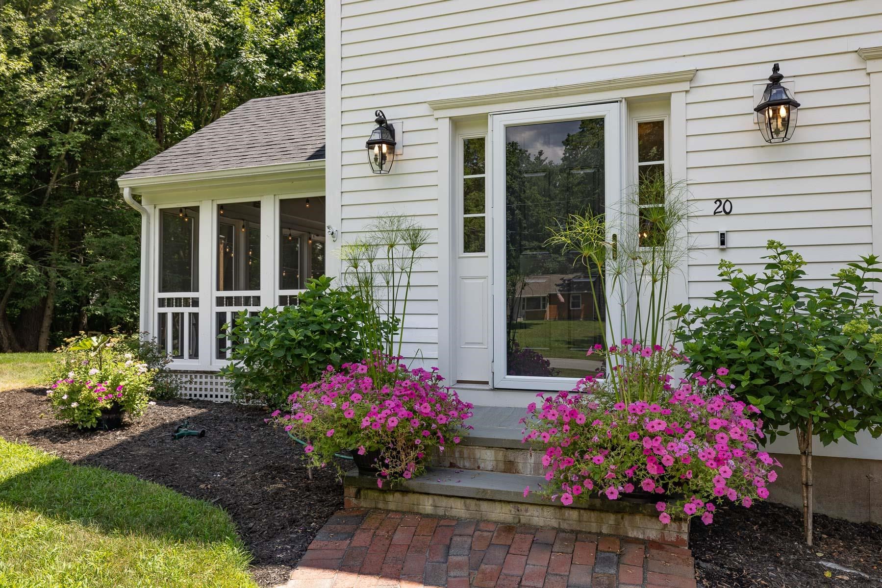 20 Morrill Street Hampton, NH 03842 - Photo 34 of 40 Gallery Image 34