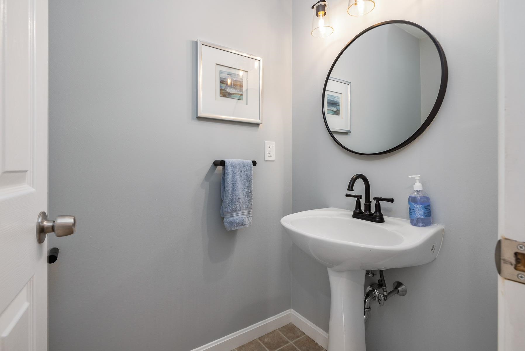 20 Morrill Street Hampton, NH 03842 - Photo 6 of 40 Gallery Image 6