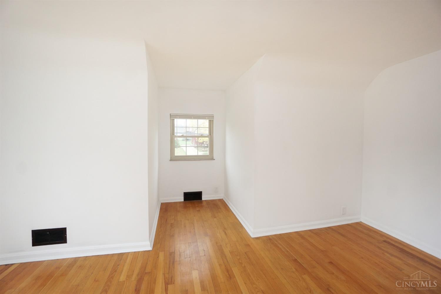 3253 Werk Road Cincinnati, OH 45211 - Photo 9 of 23 Gallery Image 9