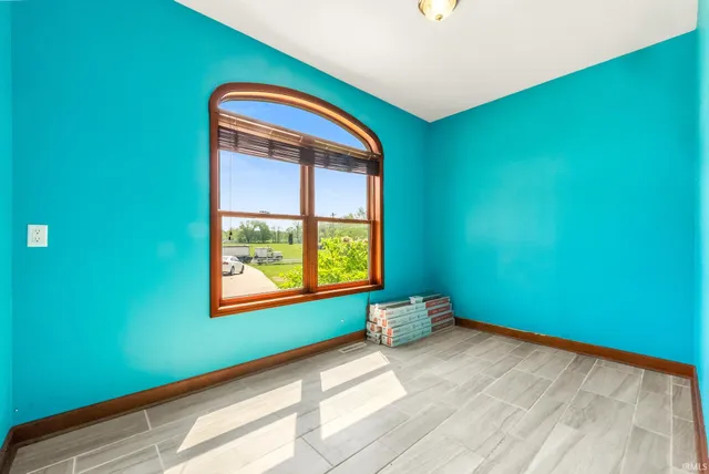 $975,000 | 2395 South 400 West, Warsaw, IN 46580