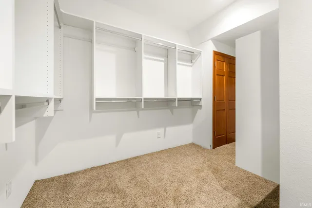 $975,000 | 2395 South 400 West, Warsaw, IN 46580