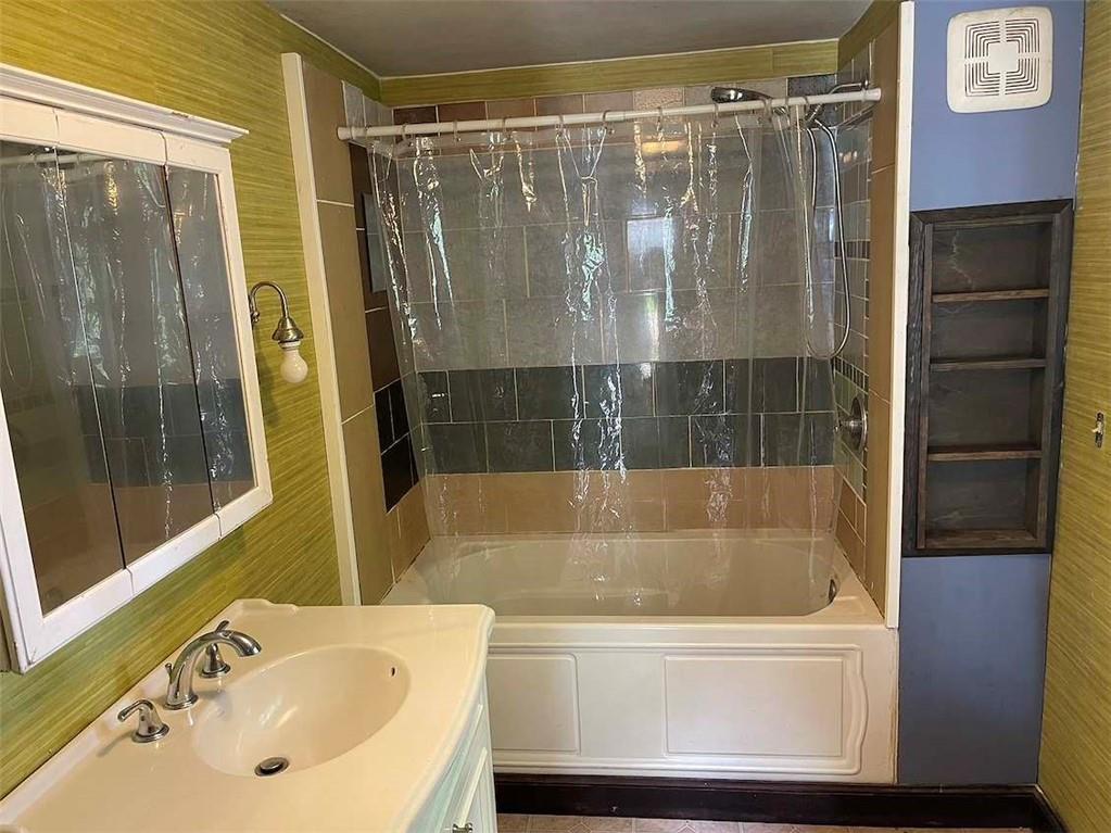 306 Clear Street Greensboro, PA 15338 - Photo 21 of 46 Gallery Image 21
