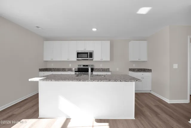 $309,950 | 221 Buggy Top Lane, Roseboro, NC 28382