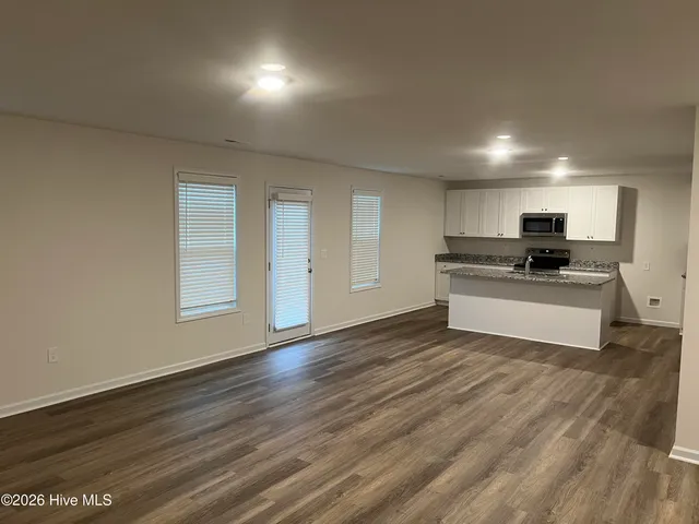 $309,950 | 221 Buggy Top Lane, Roseboro, NC 28382