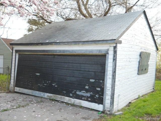 8427 Burt Road Detroit, MI 48228 - Photo 3 of 7 5-6 105