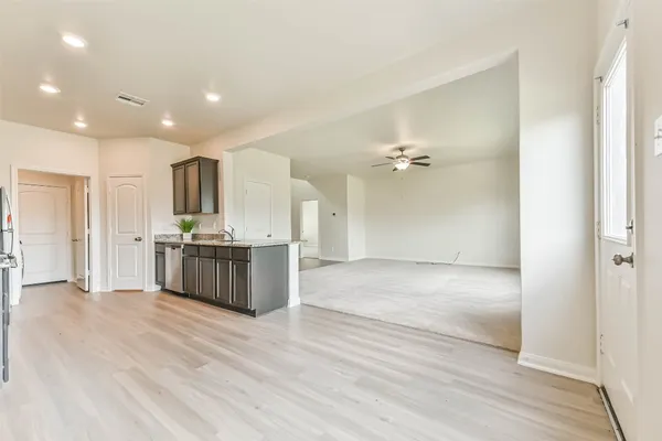 $2,650 | 1123 Rare Fancy Drive, Iowa Colony, TX 77583