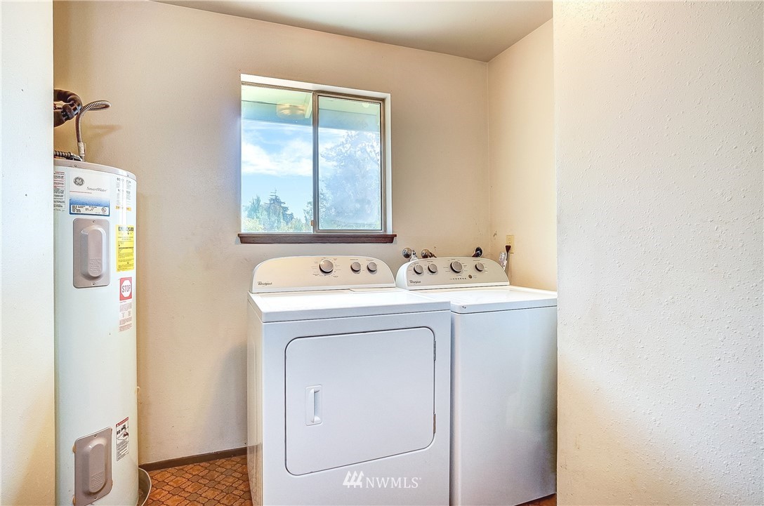 4436 174th Lane Southwest Rochester, WA 98579 - Photo 11 of 25