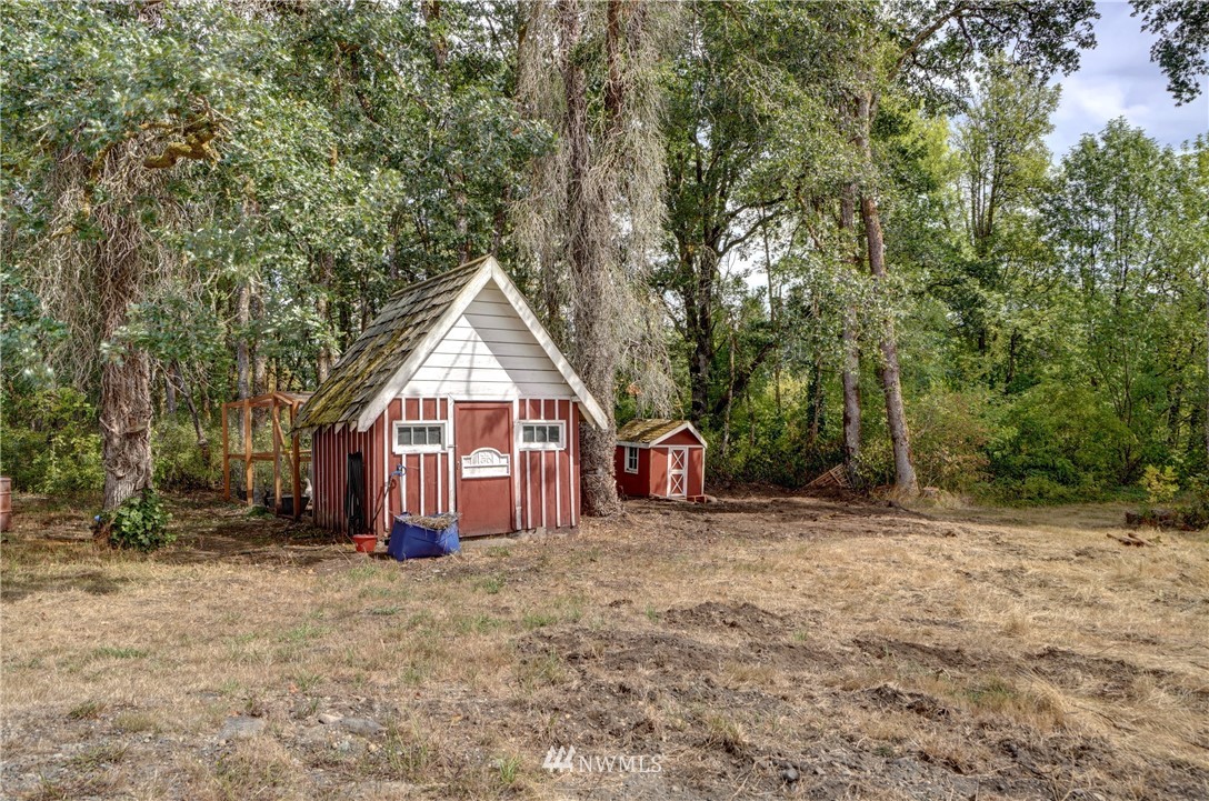 4436 174th Lane Southwest Rochester, WA 98579 - Photo 12 of 25