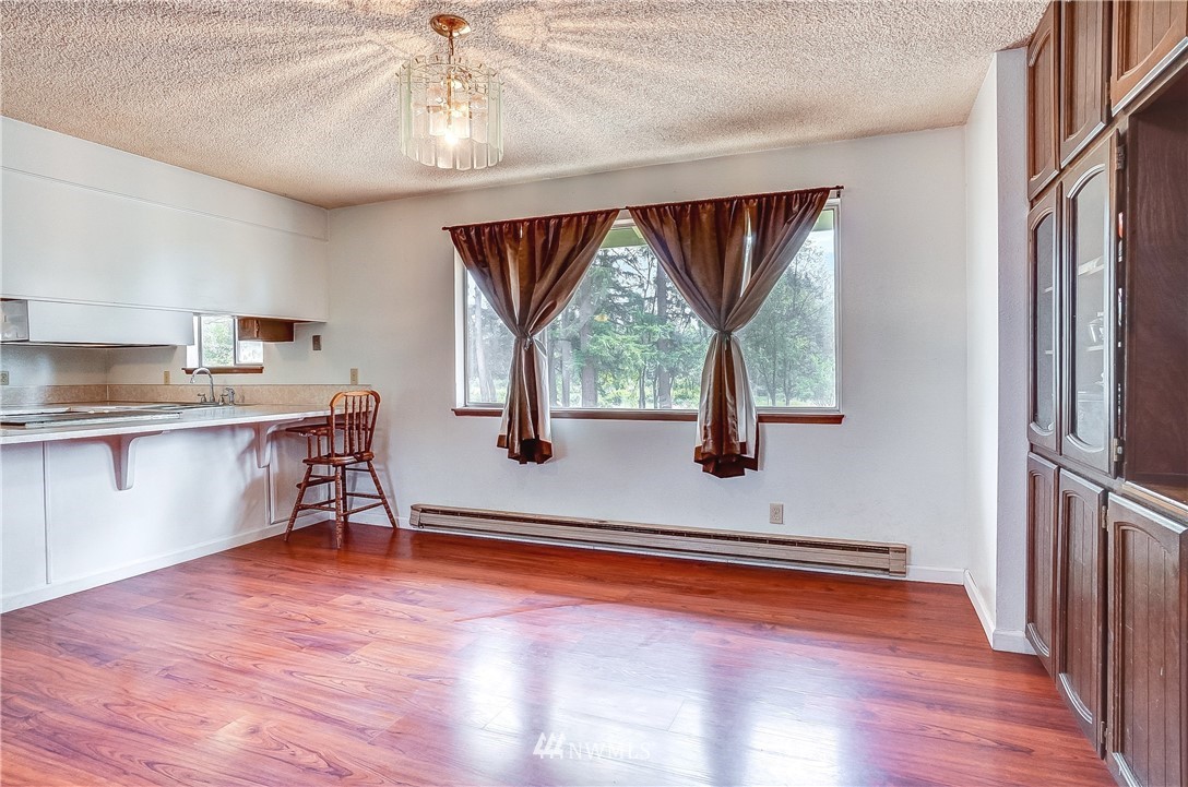 4436 174th Lane Southwest Rochester, WA 98579 - Photo 5 of 25