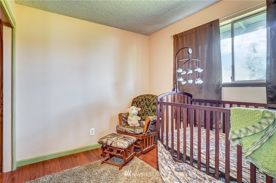 4436 174th Lane Southwest Rochester, WA 98579 - Photo 8 of 25