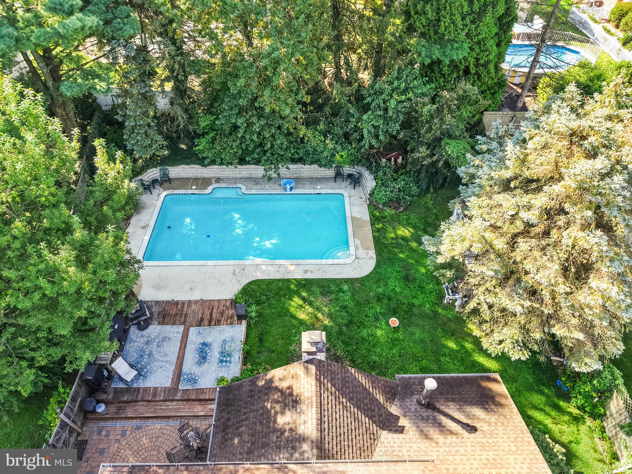 18 Essex Lane Langhorne, PA 19047 - Photo 49 of 50 an aerial view of a house