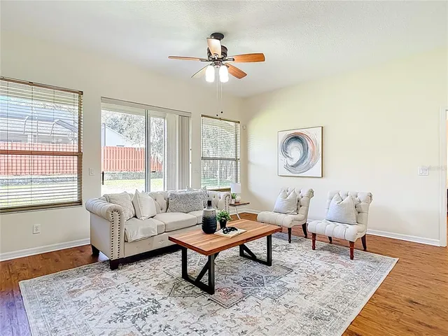 $425,000 | 416 Golden Elm Drive, Seffner, FL 33584