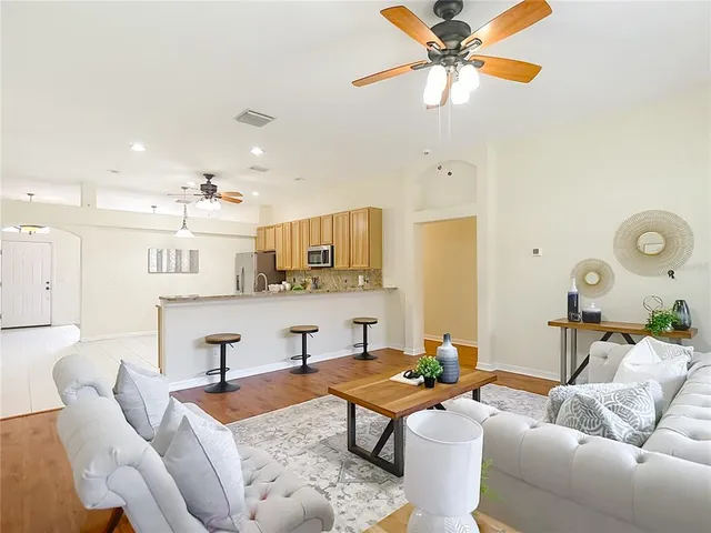 $425,000 | 416 Golden Elm Drive, Seffner, FL 33584