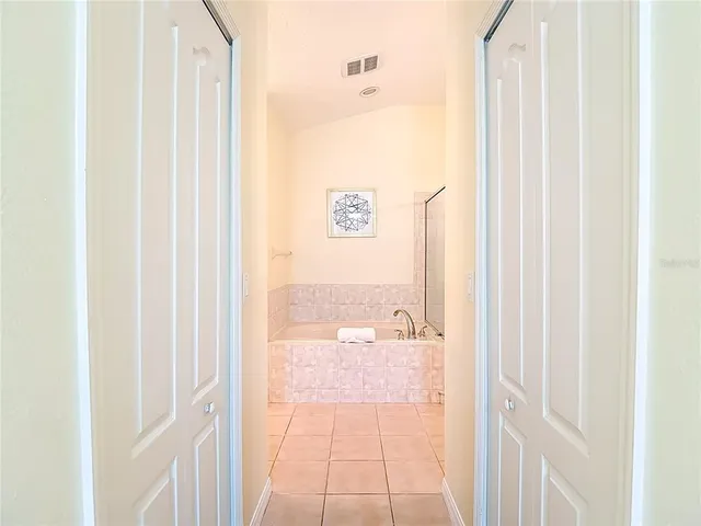 $425,000 | 416 Golden Elm Drive, Seffner, FL 33584