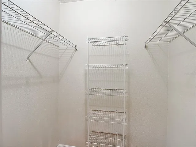 $425,000 | 416 Golden Elm Drive, Seffner, FL 33584