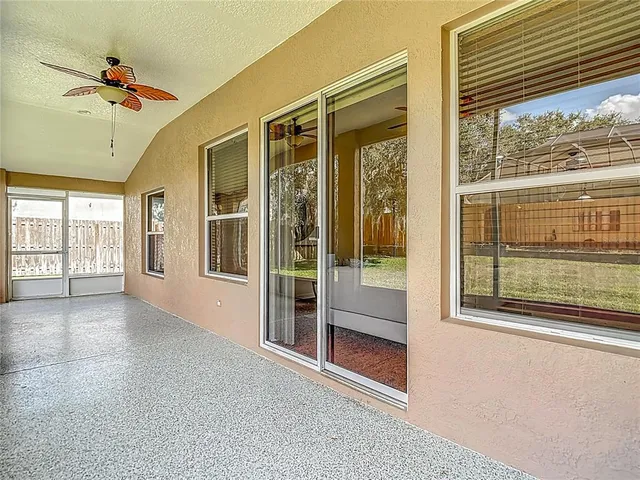 $425,000 | 416 Golden Elm Drive, Seffner, FL 33584