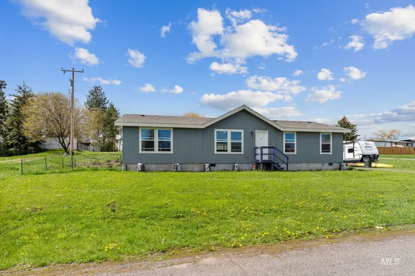 $295,000 | 302 3rd Avenue, Craigmont, ID 83523