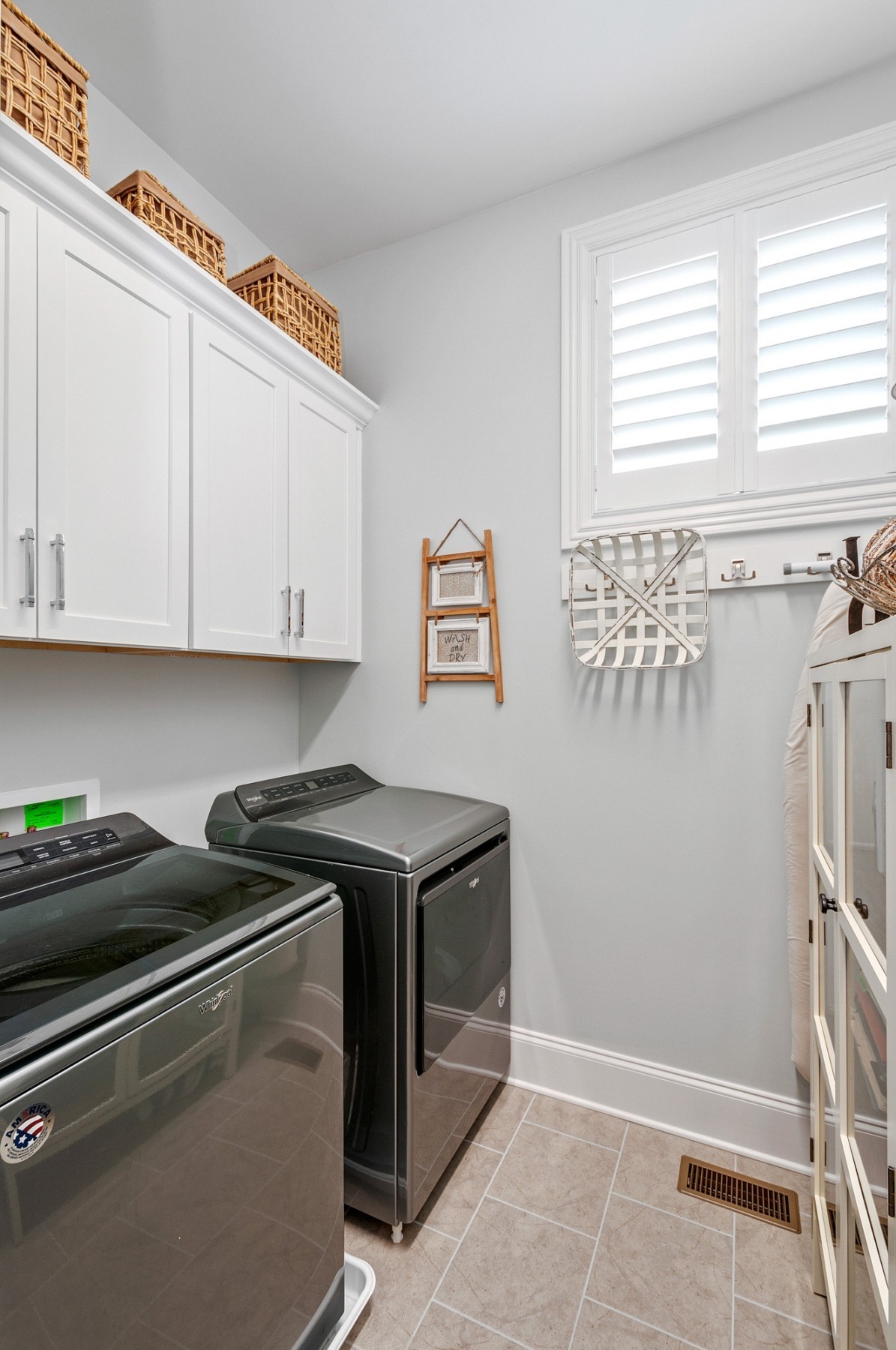 1043 Calico Street Franklin, TN 37064 - Photo 22 of 35 a utility room with dryer and washer