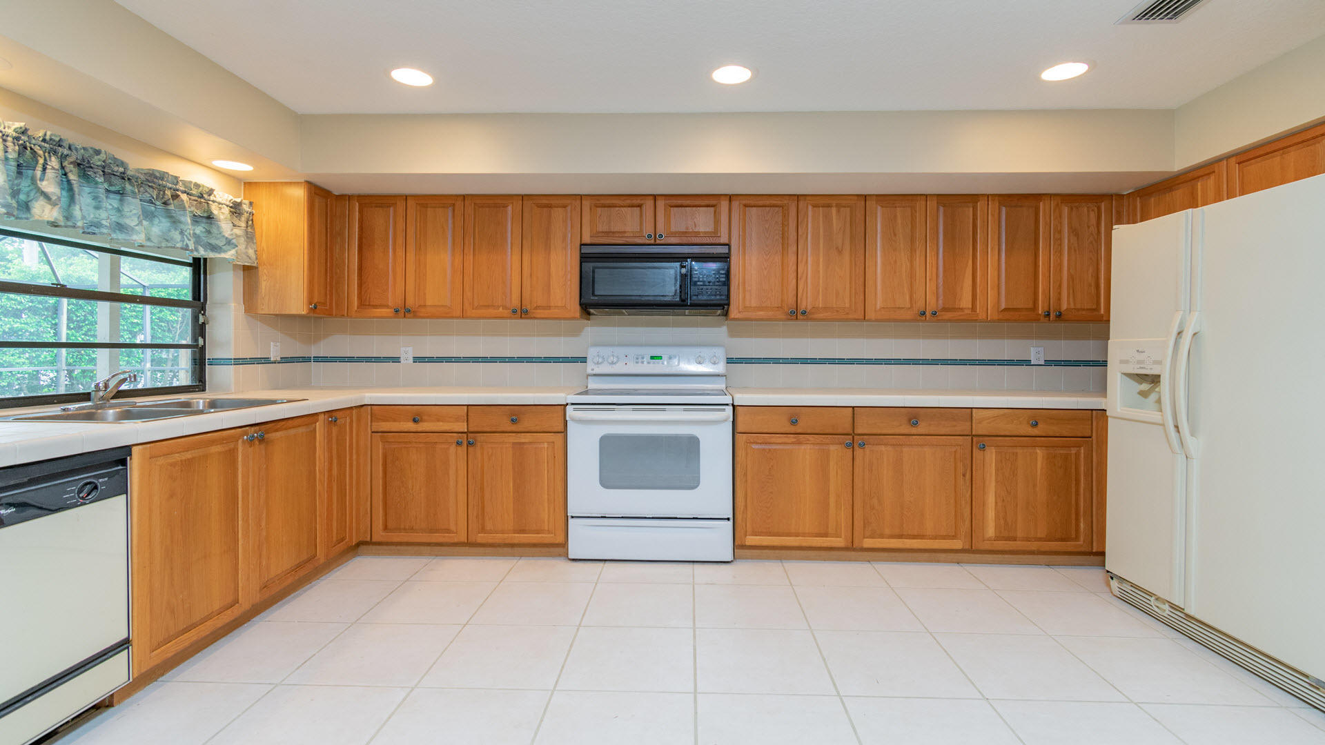 6090 Woodbury Road Boca Raton, FL 33433 - Photo 44 of 56 6090 Woodbury Road, Boca Raton_08