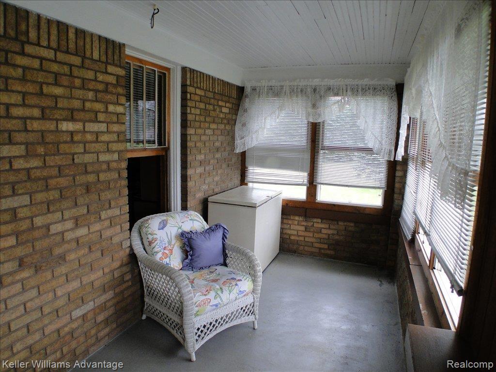 32220 West Road New Boston, MI 48164 - Photo 15 of 20 Florida Room