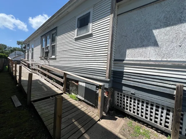 $13,900 | 801 South Warren Street, Peoria, IL 61605