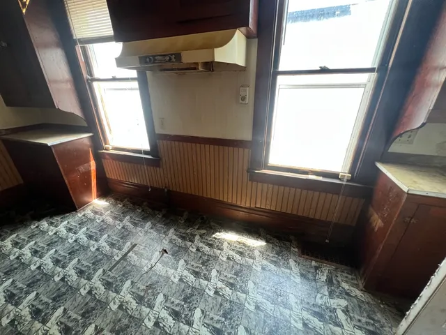 $13,900 | 801 South Warren Street, Peoria, IL 61605